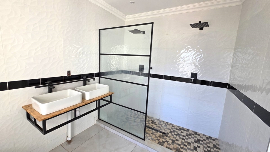 To Let 3 Bedroom Property for Rent in Estate D Afrique North West